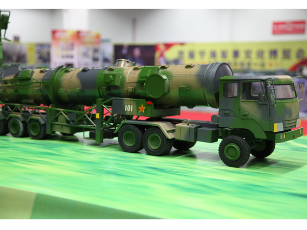 東風21A導(dǎo)彈車