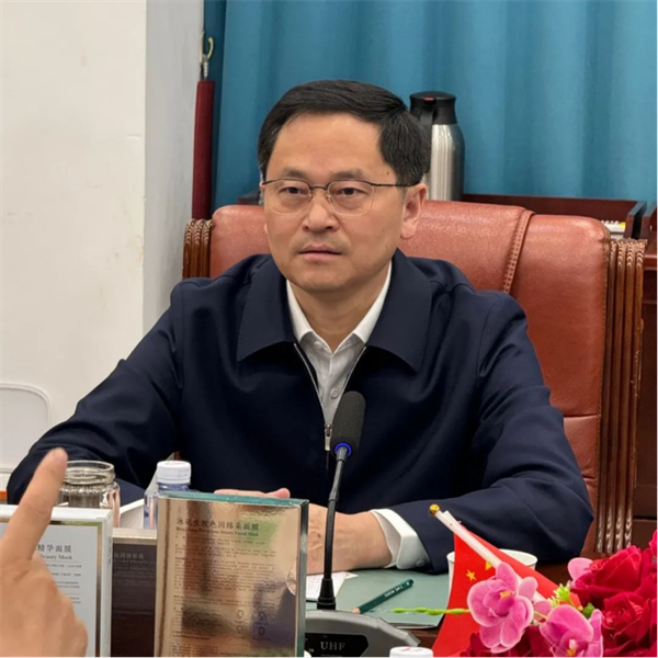 2024-4-25區(qū)領(lǐng)導(dǎo)一行蒞臨我司走訪調(diào)研449