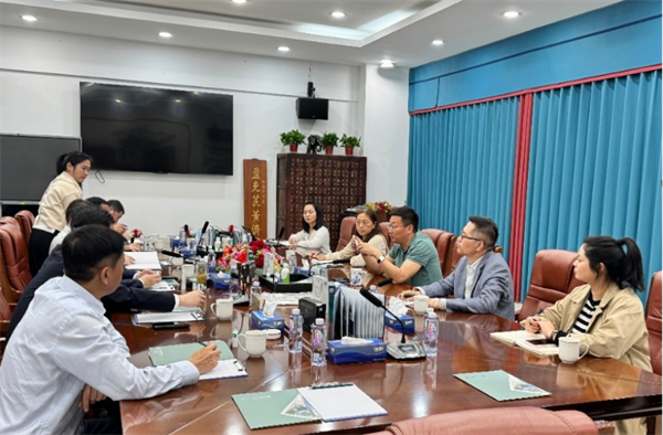 2024-4-25區(qū)領(lǐng)導(dǎo)一行蒞臨我司走訪調(diào)研743